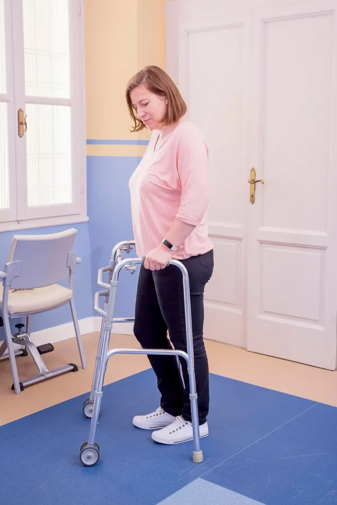 LOCAÇÃO DE ANDADOR, ALUGUEL DE ANDADOR, ANDADOR HOSPITALAR, ANDADOR ORTOPÉDICO, ANDADOR PARA IDOSO, ANDADOR AJUSTÁVEL, ANDADOR DOBRÁVEL, ANDADOR COM RODAS, ANDADOR COM ASSENTO, ANDADOR DE ALUMÍNIO, ANDADOR INFANTIL, ANDADOR PARA REABILITAÇÃO, ANDADOR MÉDICO, ANDADOR HOSPITAL, EQUIPAMENTOS ORTOPÉDICOS, LOCADORA DE ANDADOR, MOBILIDADE REDUZIDA, REABILITAÇÃO FÍSICA, APOIO À LOCOMOÇÃO, AJUDA DE LOCOMOÇÃO.