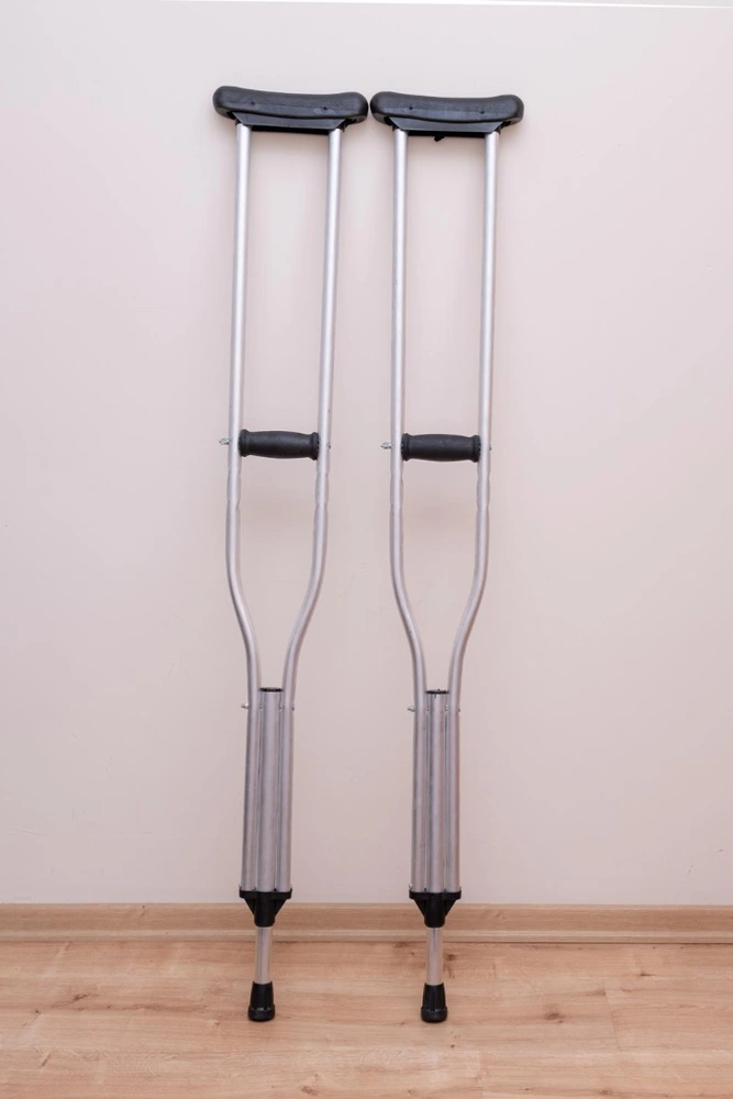 MULETA AXILAR, LOCAÇÃO DE MULETA AXILAR, ALUGUEL DE MULETA AXILAR, MULETA DE ALUMÍNIO, MULETA AJUSTÁVEL, MULETA HOSPITALAR, MULETA ORTOPÉDICA, EQUIPAMENTO ORTOPÉDICO, APOIO À LOCOMOÇÃO, EQUIPAMENTO DE REABILITAÇÃO, REABILITAÇÃO FÍSICA, SUPORTE PARA PACIENTES, MULETA PARA IDOSOS, MULETA LEVE, MULETA REGULÁVEL, MULETA COM APOIO AXILAR, LOCAÇÃO DE EQUIPAMENTOS MÉDICOS, ALUGUEL DE EQUIPAMENTOS ORTOPÉDICOS, EQUIPAMENTO HOSPITALAR, REABILITAÇÃO MOTORA.